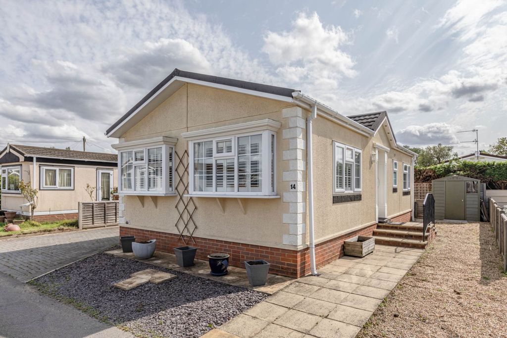 Property photo 1 of 6
