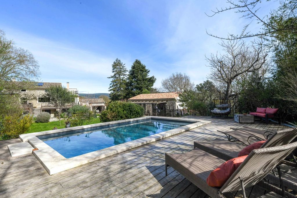 Property photo 1 of 46