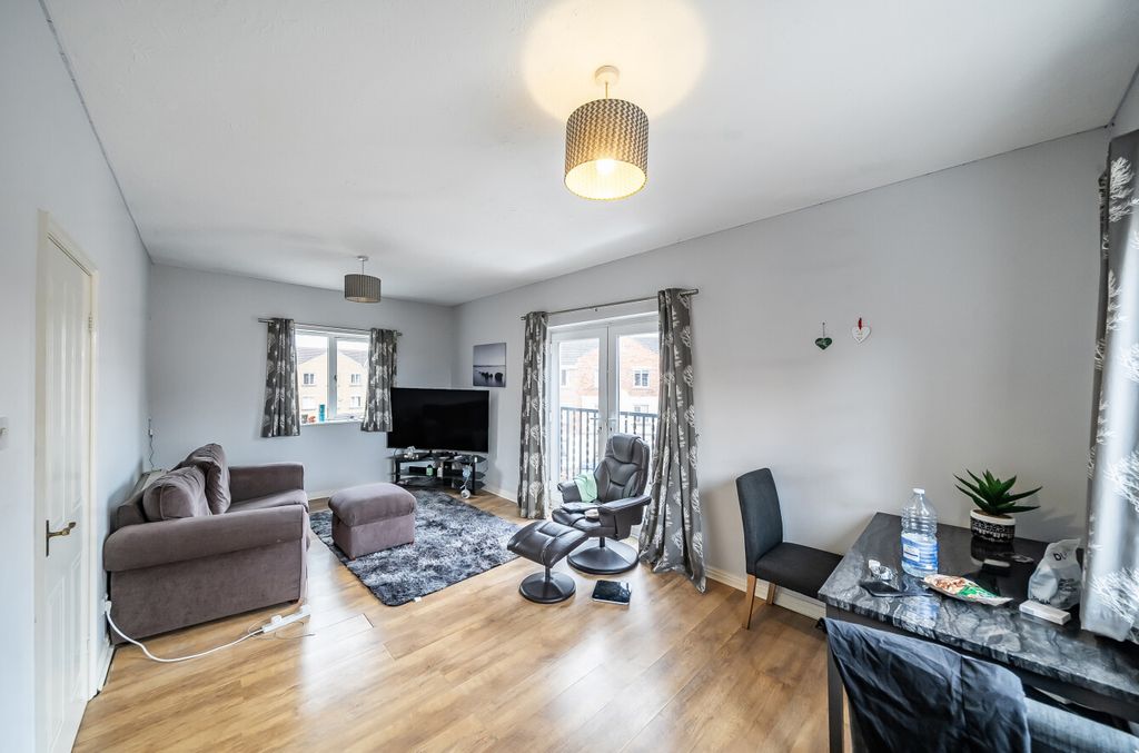 Property photo 3 of 10 1341397-3-68A5F8A...