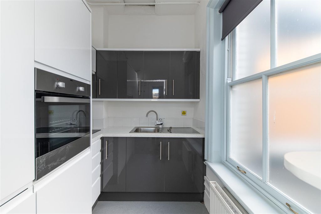Property photo 2 of 11 Edit-0206.Jpg