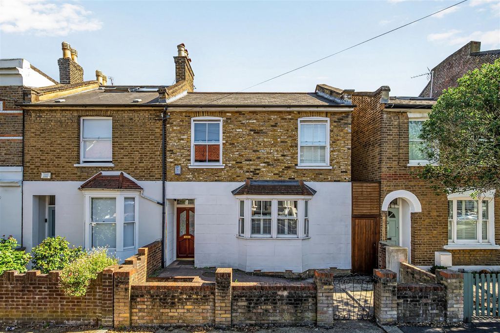 Property photo 1 of 16