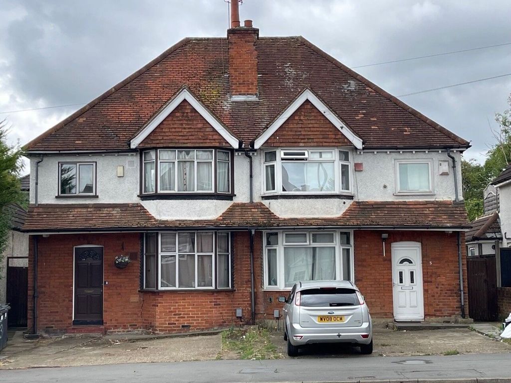 Property photo 1 of 8