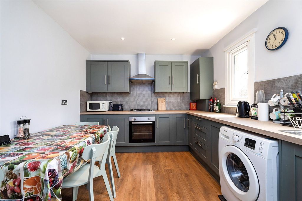 Property photo 3 of 16 Picture No. 09