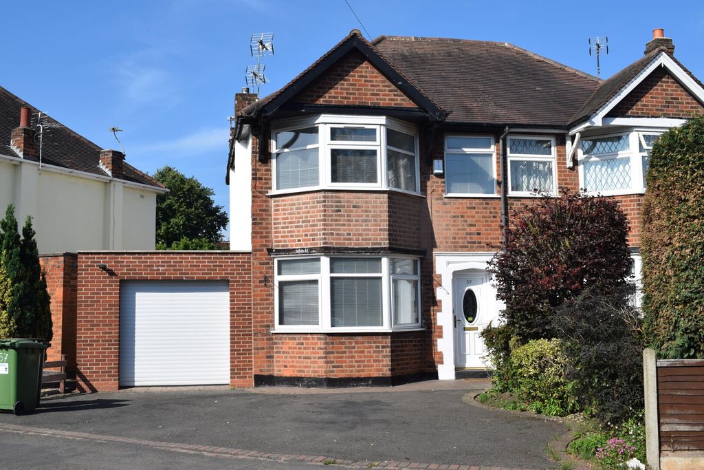 Property photo 1 of 18 Front (Exterior)