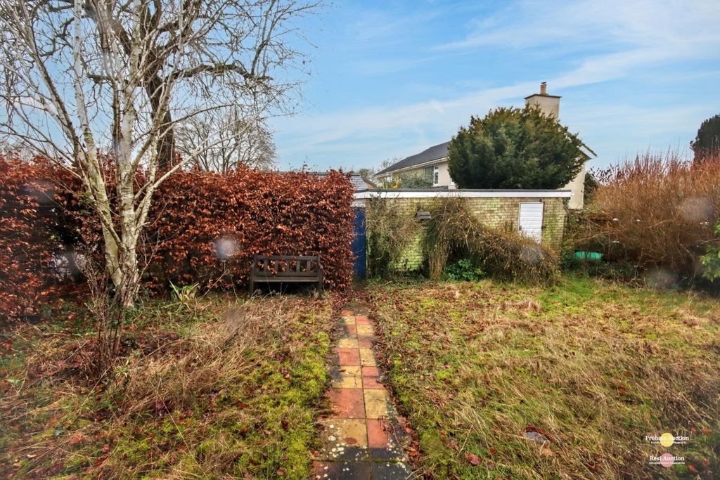 Property photo 3 of 15