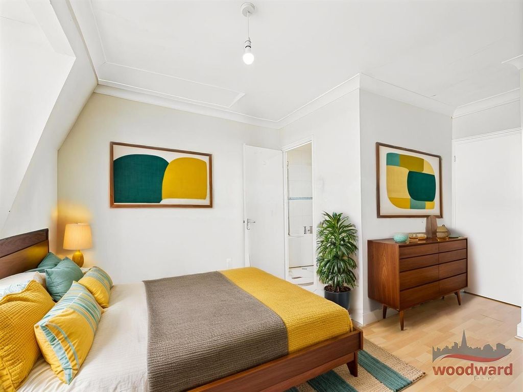 Property photo 2 of 15 Bedroom 1