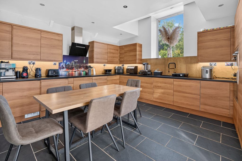 Property photo 2 of 93 Claytons Cow Shed Dining Kitchen