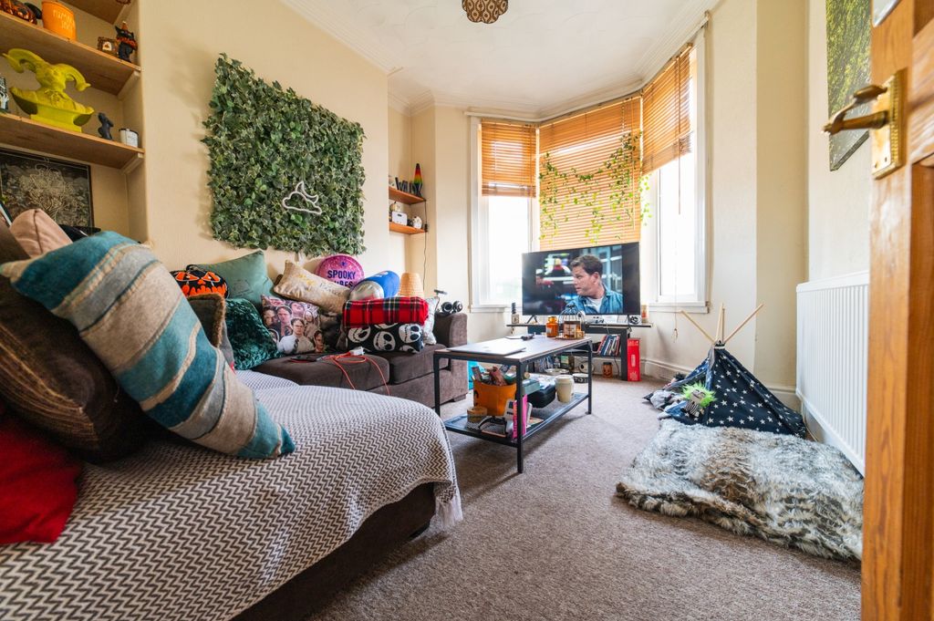 Property photo 2 of 15 Call 02920 454555 To Secure Your Viewing_6
