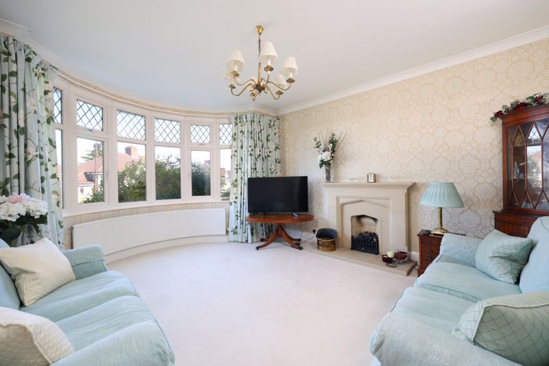 Property photo 2 of 17 Sitting Room