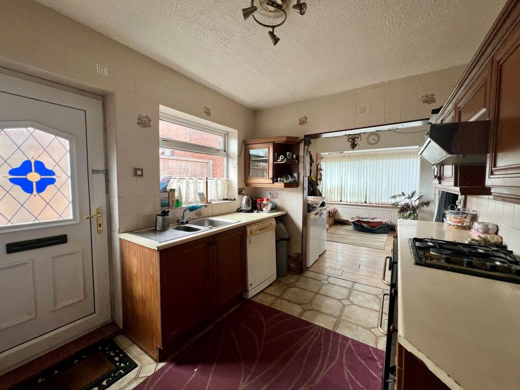 Property photo 2 of 10 Image 2