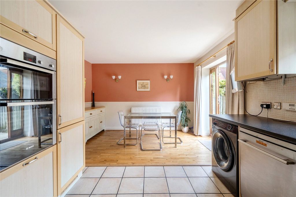 Property photo 1 of 19 Kitchen
