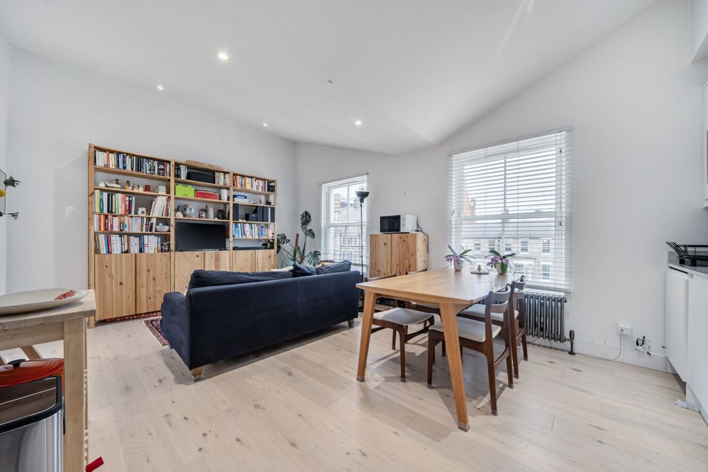 Property photo 3 of 9 1421068-8-69A1A06...