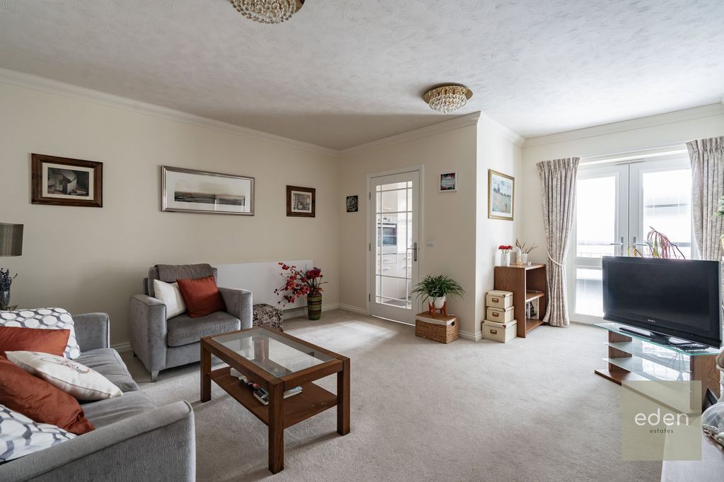 Property photo 3 of 19