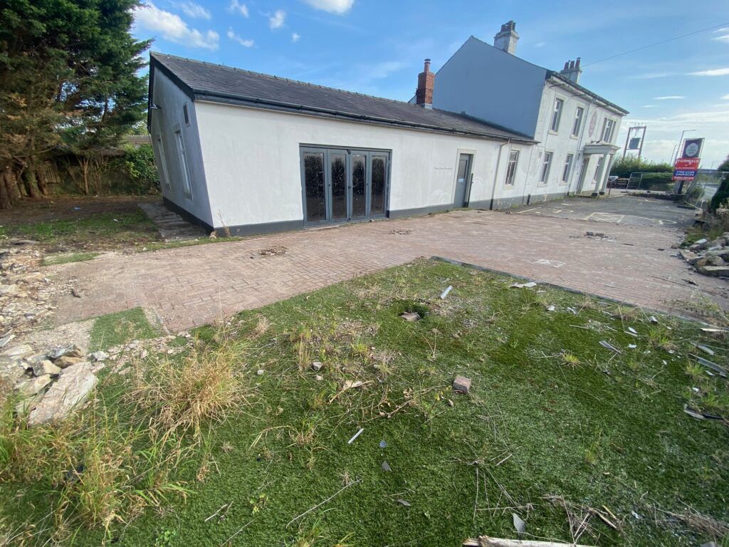 Property photo 1 of 4