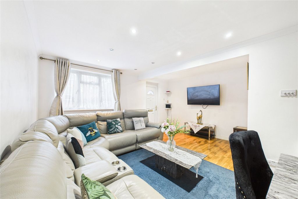 Property photo 2 of 12 Picture No. 23