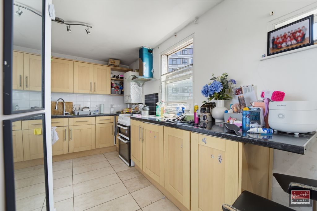 Property photo 3 of 13 Dsc05569