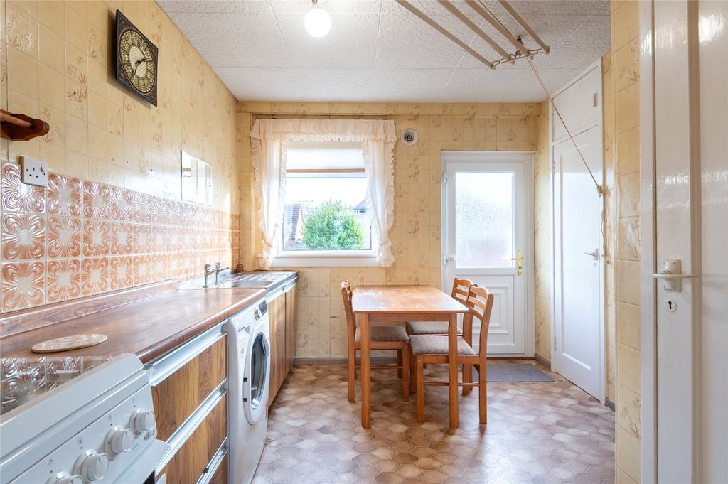 Property photo 3 of 25 Picture 3