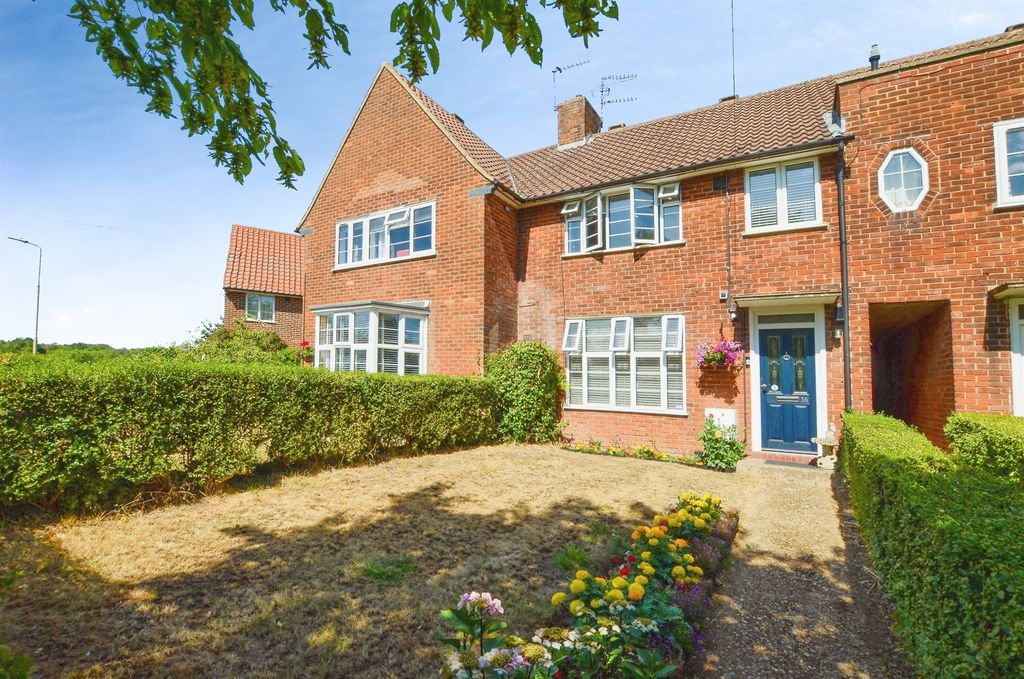 Property photo 1 of 24