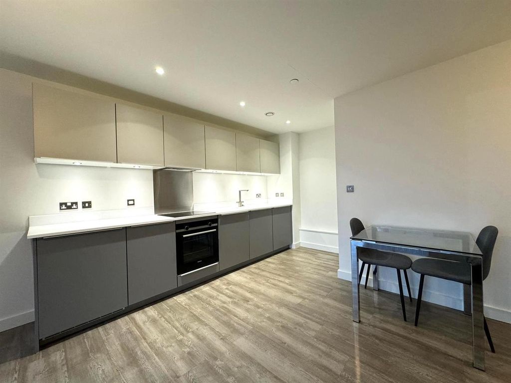 Property photo 3 of 14 Dining Area.Jpg