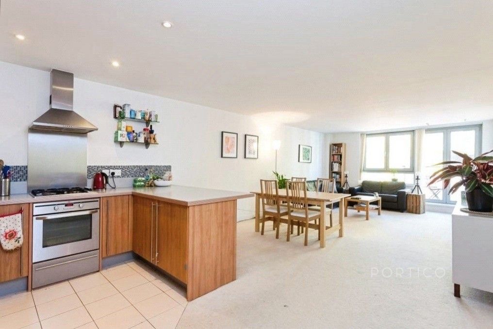 Property photo 1 of 10 Pbox-Img.Jpg