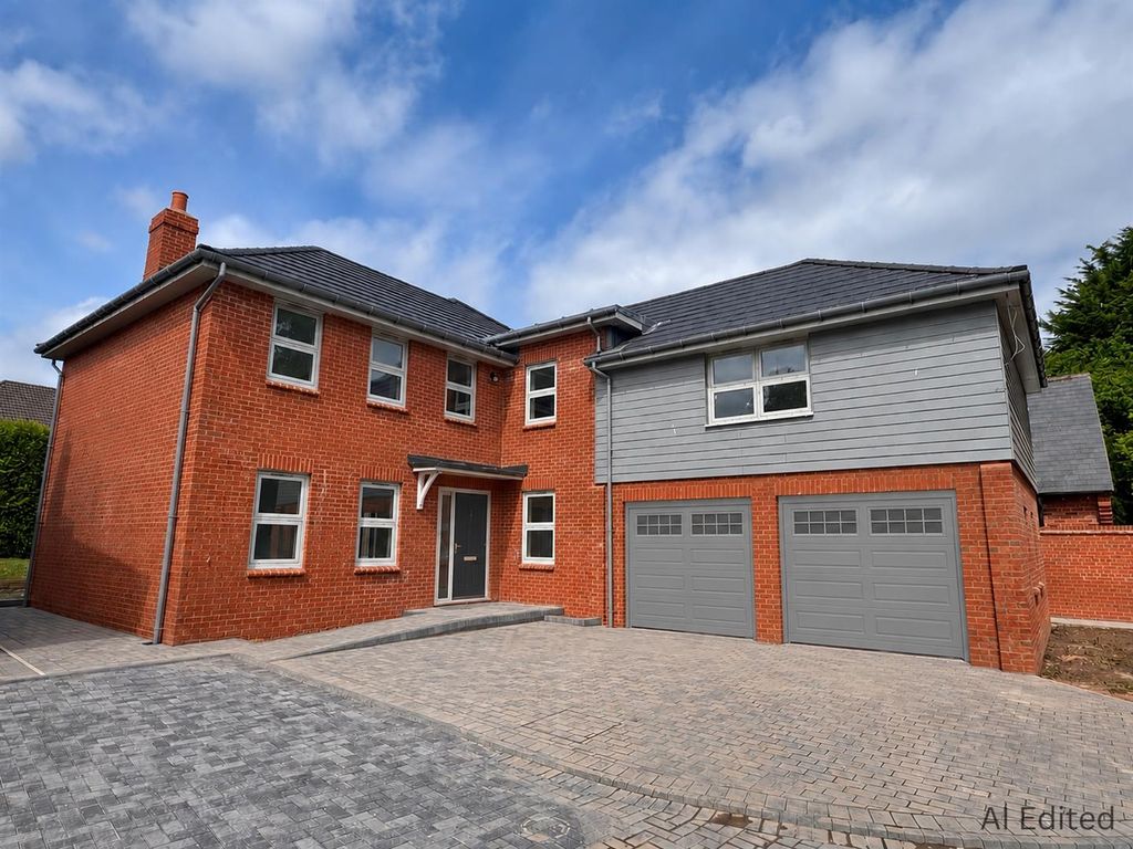 Property photo 1 of 19 Main Image - Hedgerow.Jpg