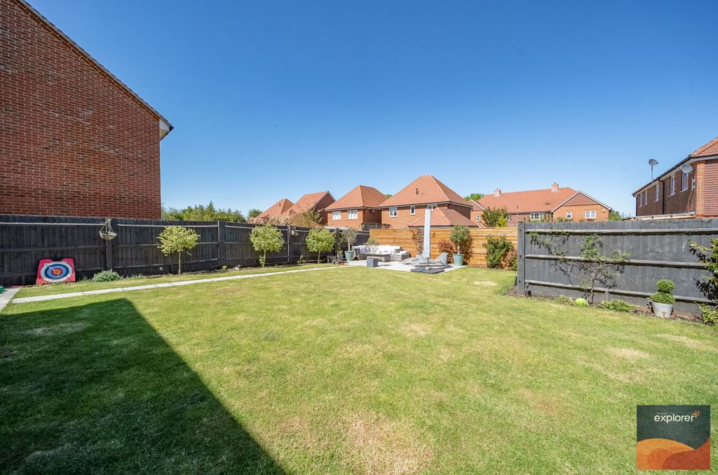 Property photo 2 of 24