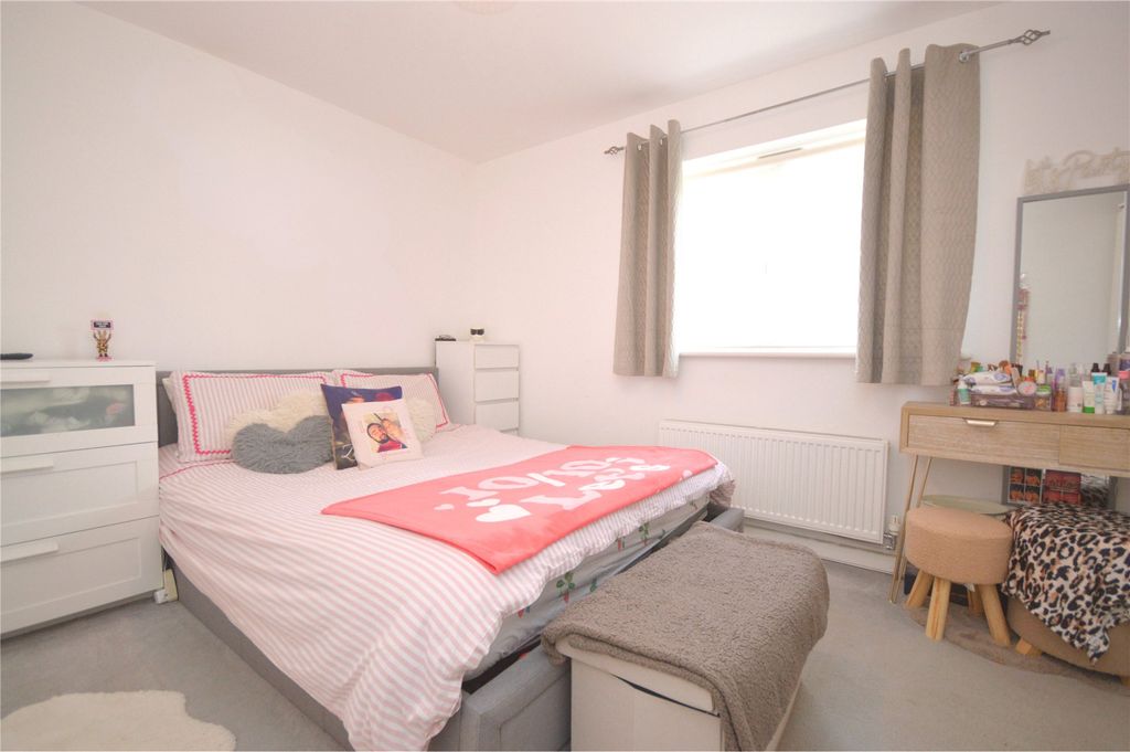 Property photo 2 of 16 2 - Picture No. 21