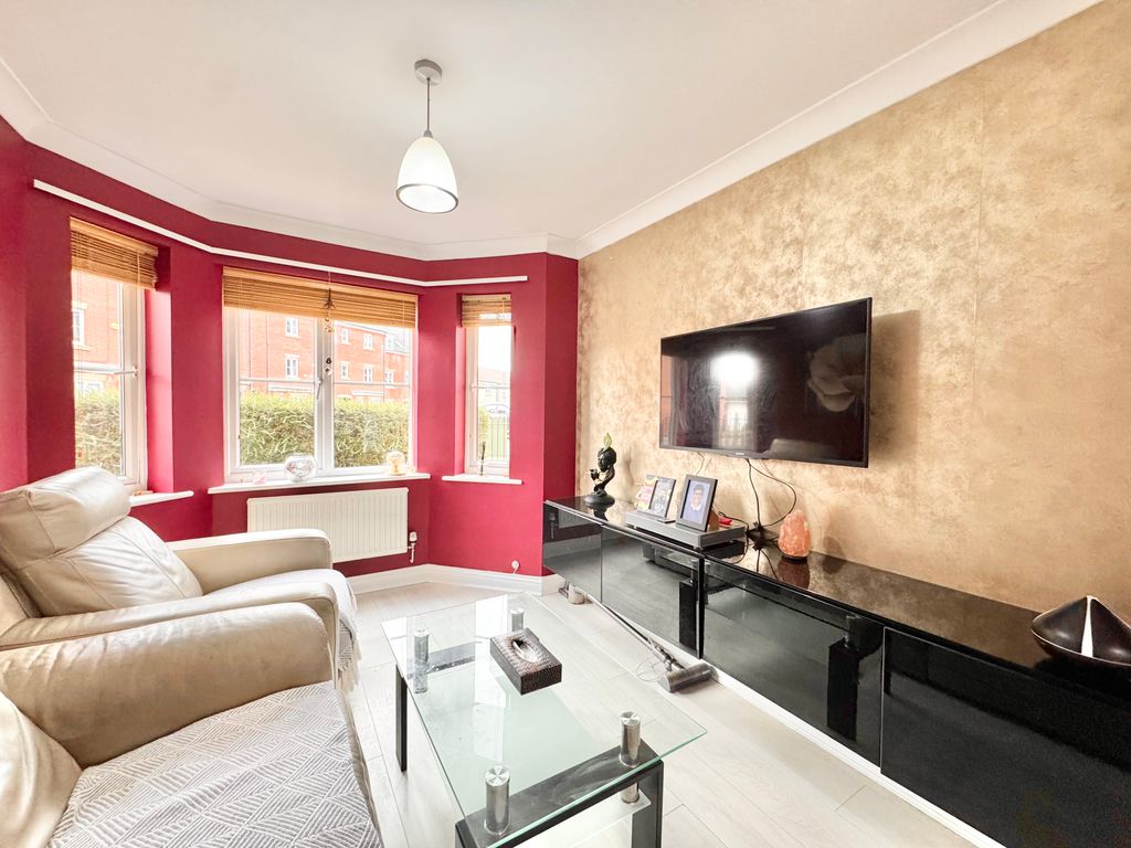 Property photo 2 of 16 Living Room