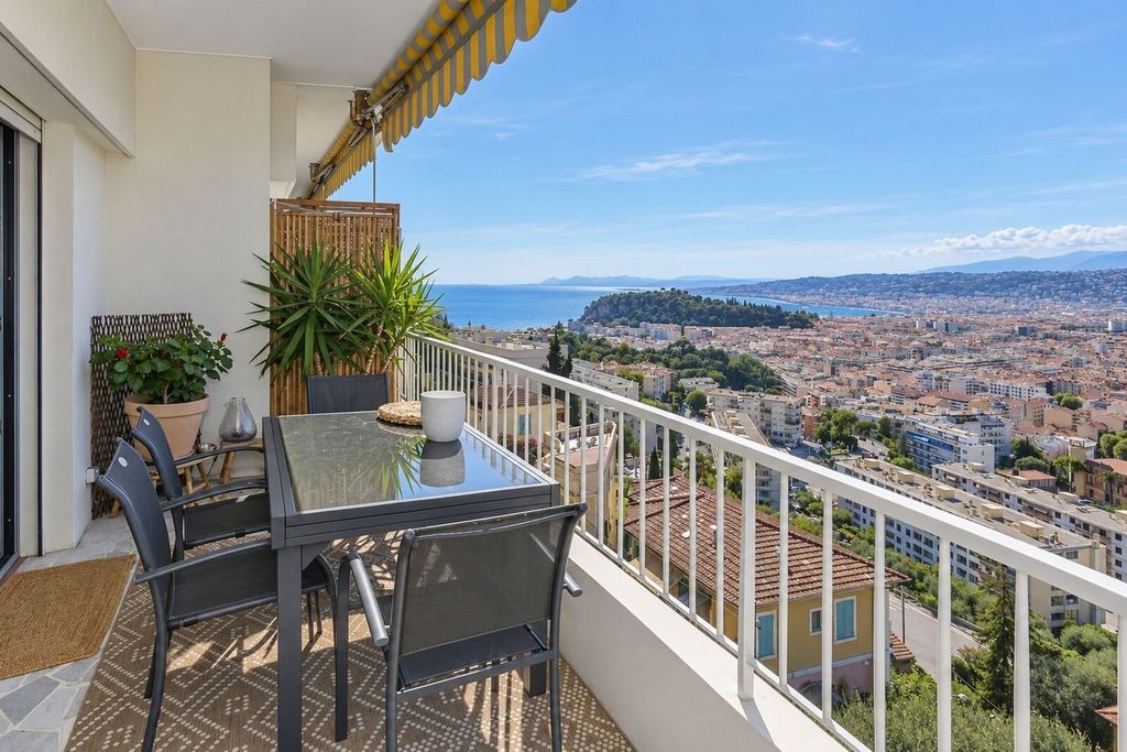 Property photo 1 of 19 2 Bedroom Apartment - Calm - Terrace And Sea View