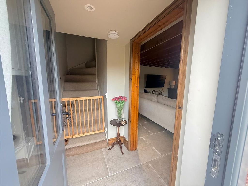 Property photo 2 of 24