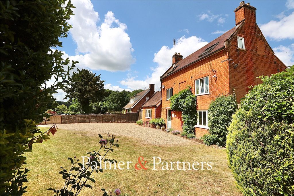 Property photo 1 of 35 Picture No. 19