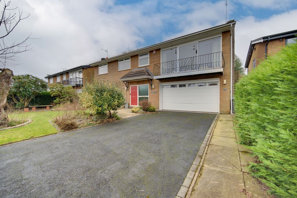 Property photo 1 of 27