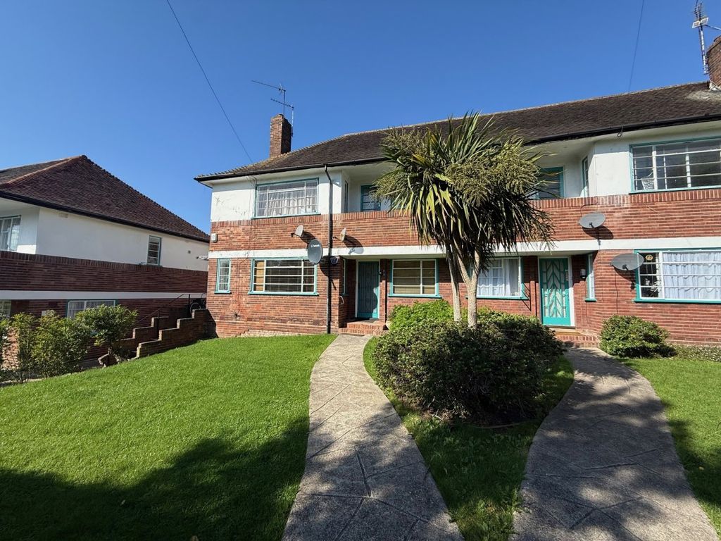 Property photo 1 of 5