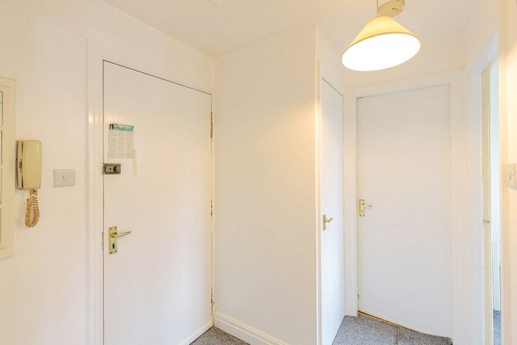 Property photo 3 of 13 Photo