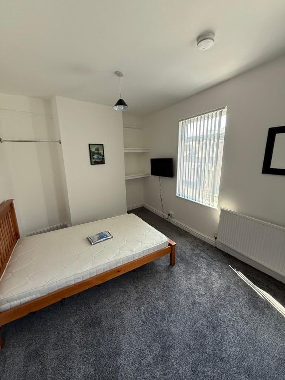 Property photo 3 of 5 8925974.Jpg