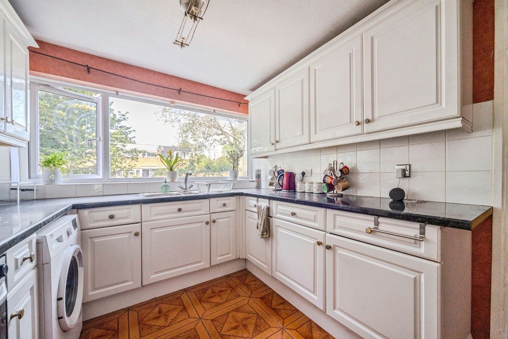 Property photo 3 of 16 Pbox-Img.Jpg