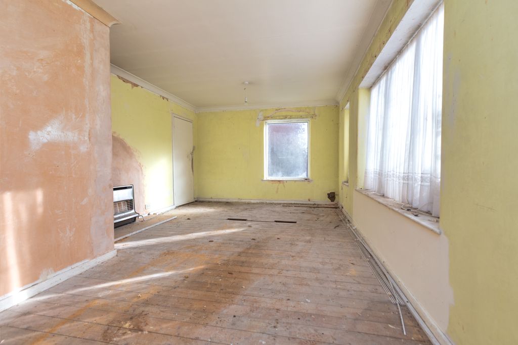 Property photo 2 of 22