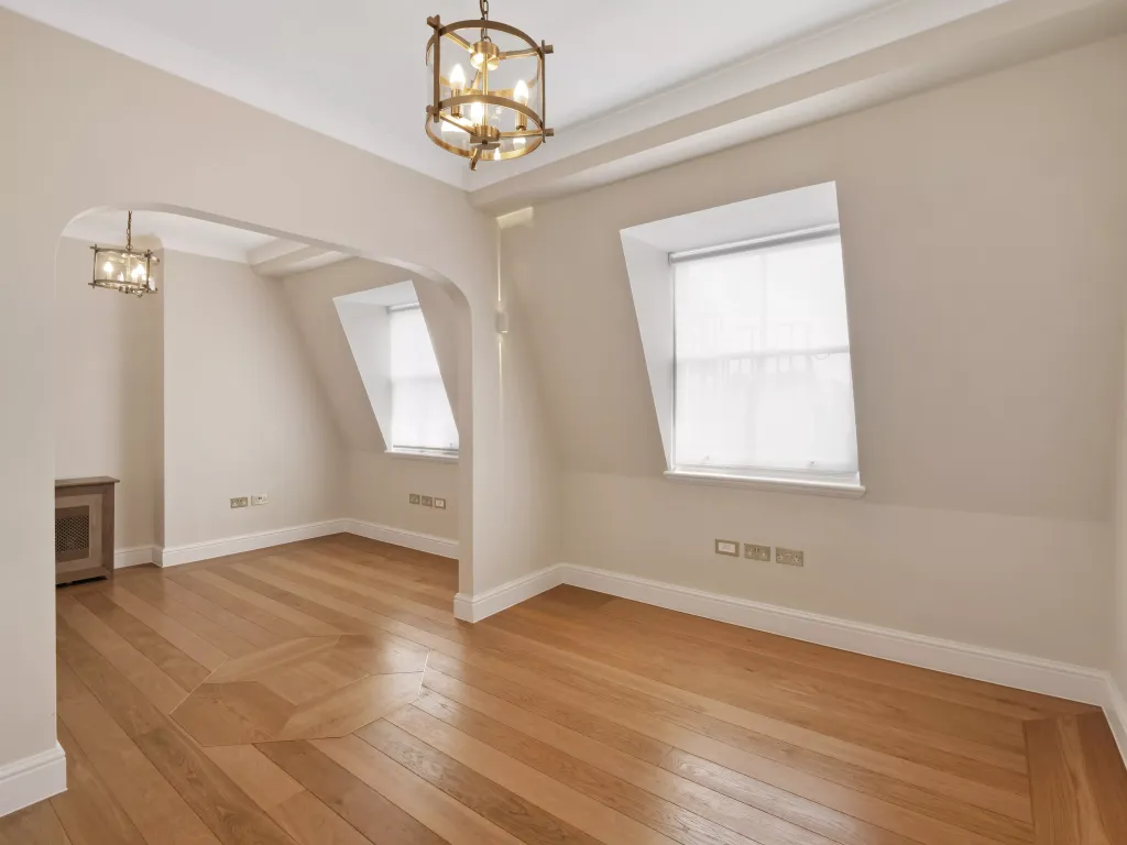 Property photo 2 of 6