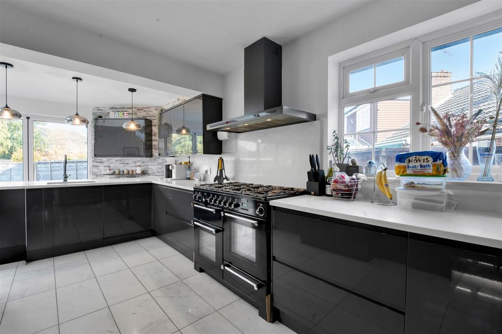 Property photo 3 of 21 7.Jpg