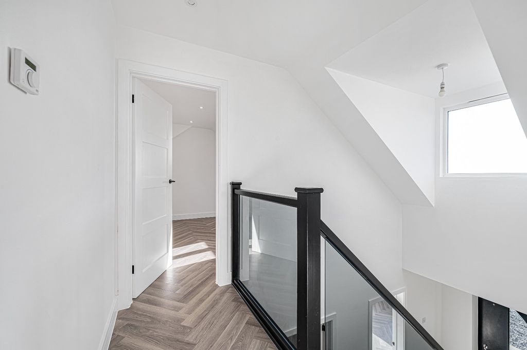 Additional image 41 of 4 bed detached house for saleSouth Coast Road, Telscombe Cliffs, Peacehaven, East Sussex BN10
