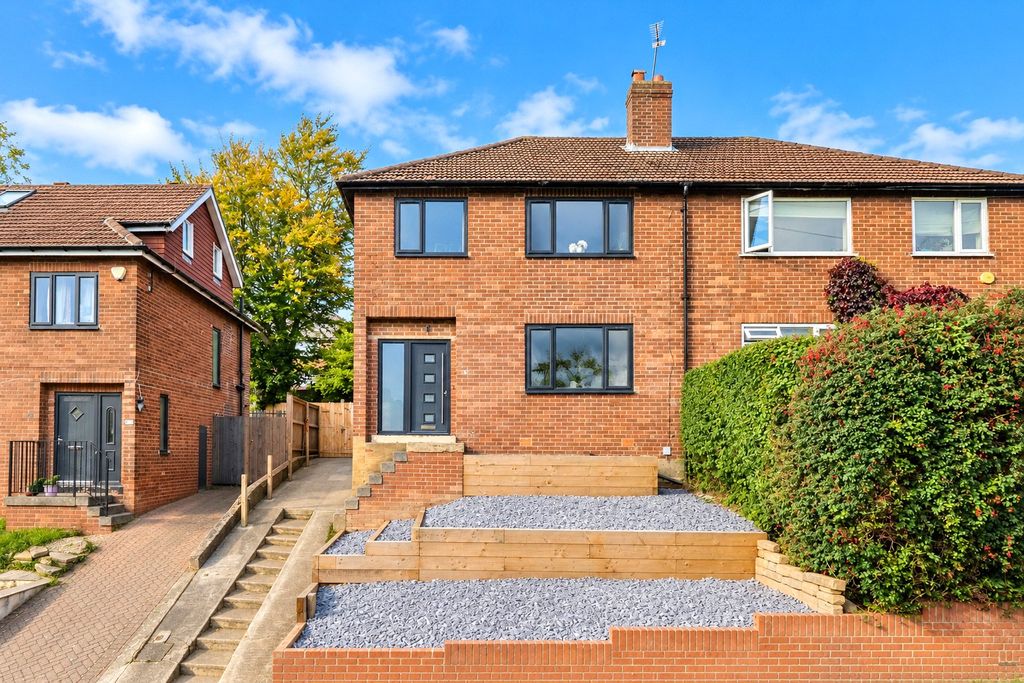 Property photo 1 of 17 1