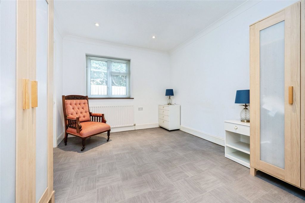 Additional image 15 of 3 bed bungalow for salePoplar Close, Leighton Buzzard, Bedfordshire LU7