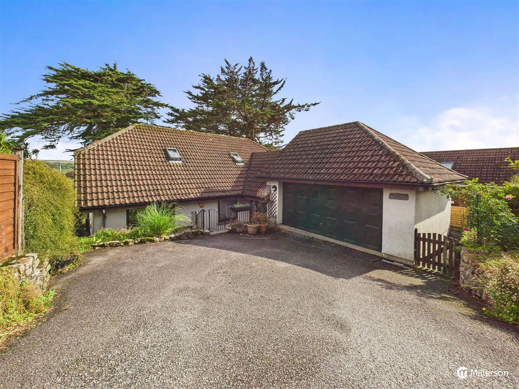 Property photo 1 of 25 Cam05426G0-Pr0048-Still034.Jpg