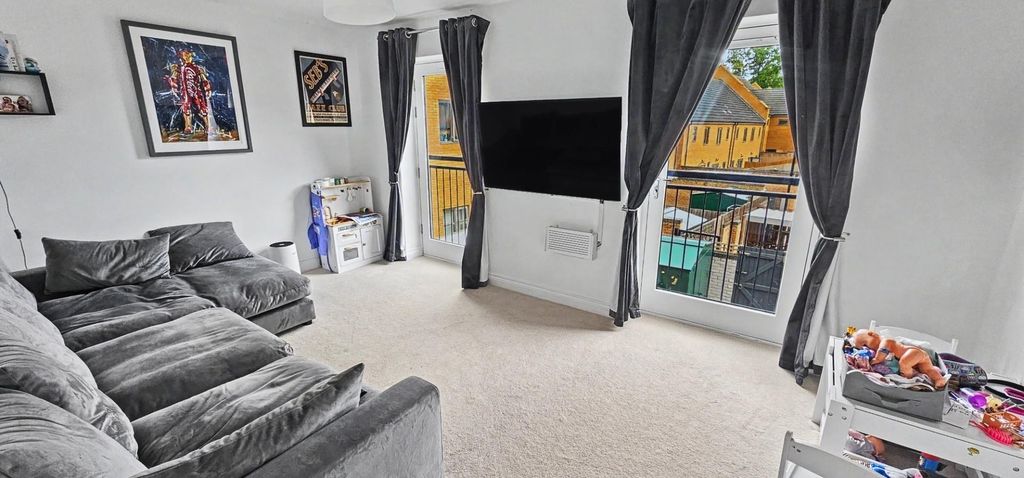 Property photo 2 of 15