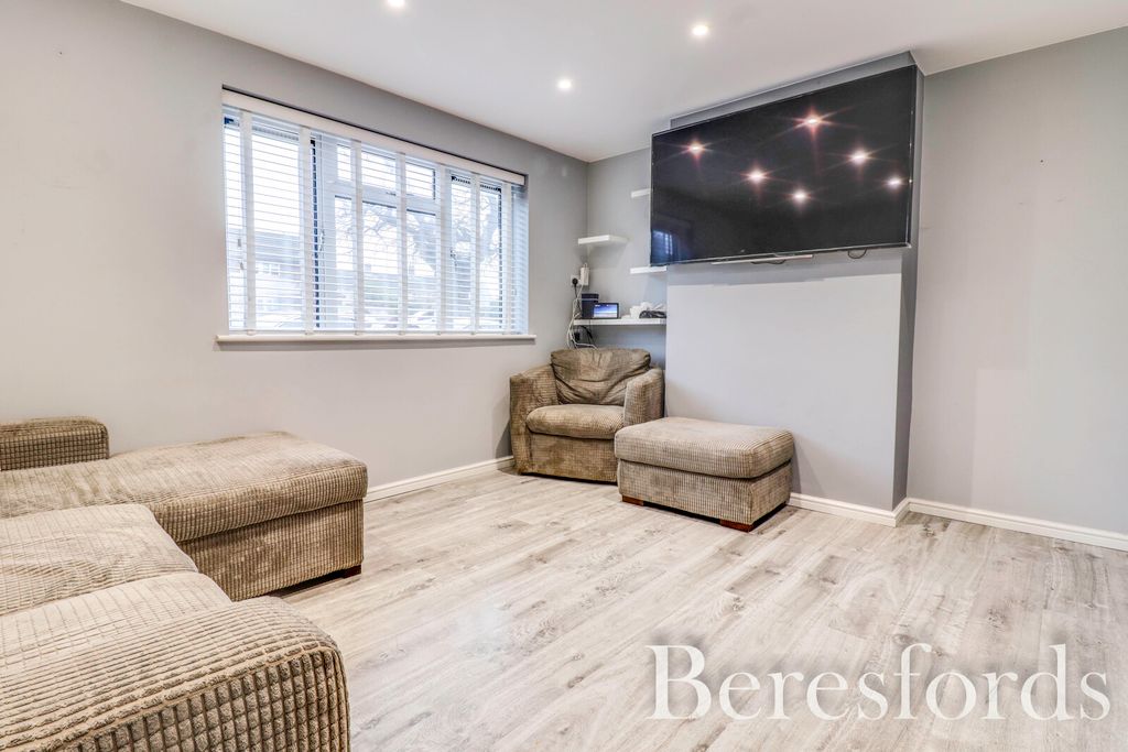 Property photo 2 of 10 Picture No. 26