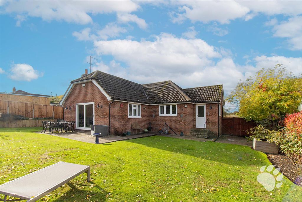 Property photo 2 of 29 Garden