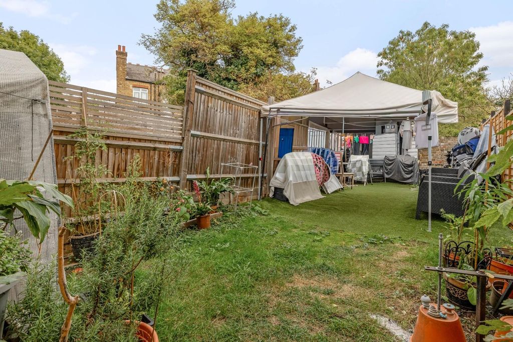 Property photo 3 of 12 918A1632.Jpg