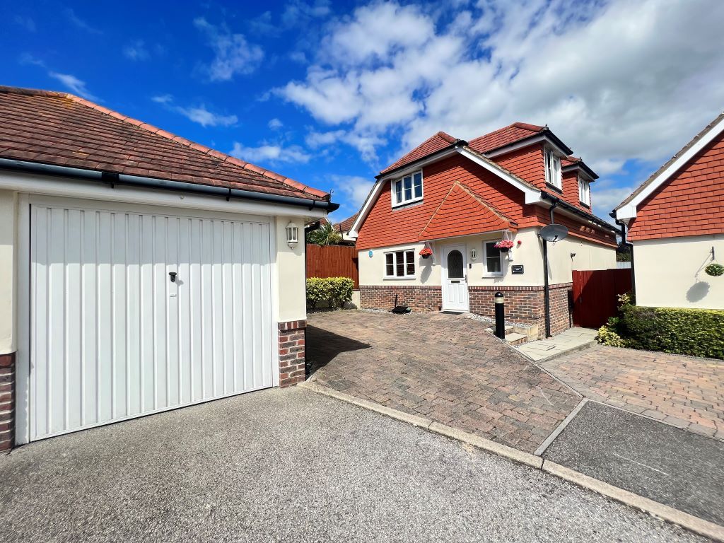 Property photo 1 of 18