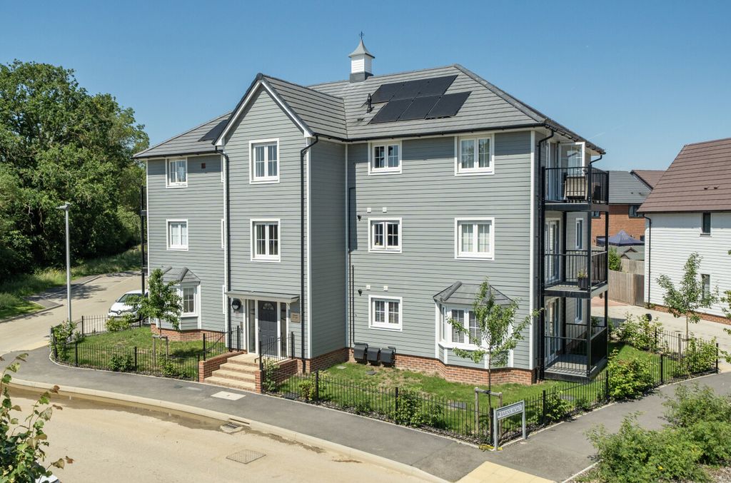 Property photo 1 of 23 1477220-1-6A351c4...