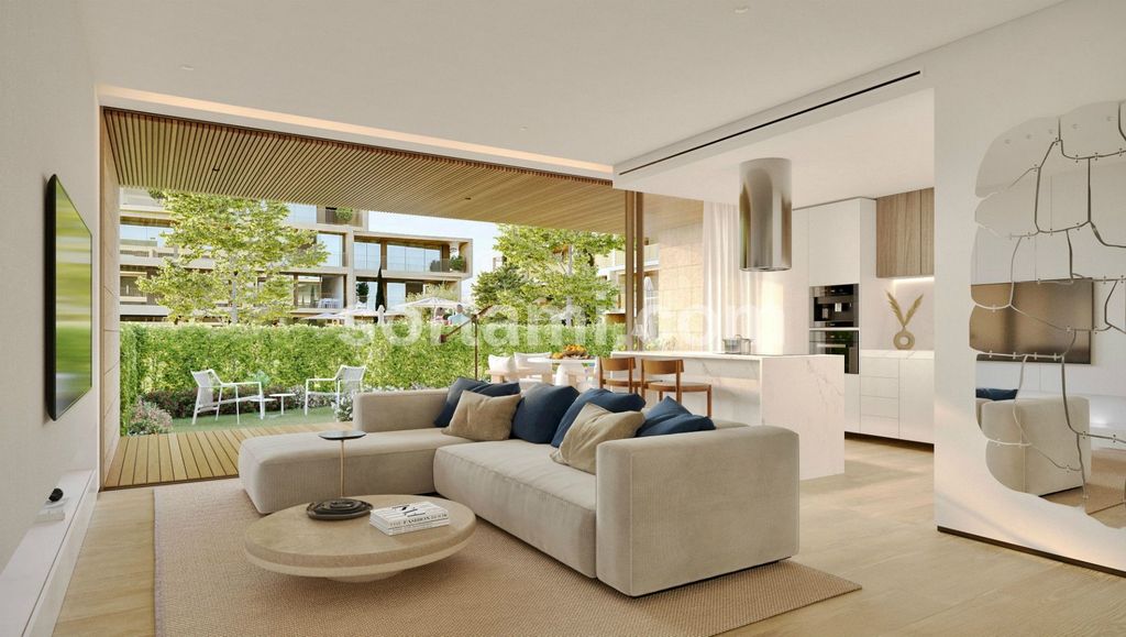 Property photo 2 of 31